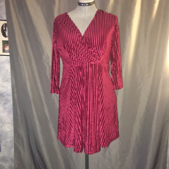 AYLI Red /Burgandy Velvet Short Dress Sz 14 - Picture 1 of 7